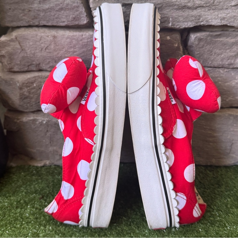 Vans Disney Minnie Mouse Polka Dots Bow Women’s Slip-On Shoes - Picture 8 of 11